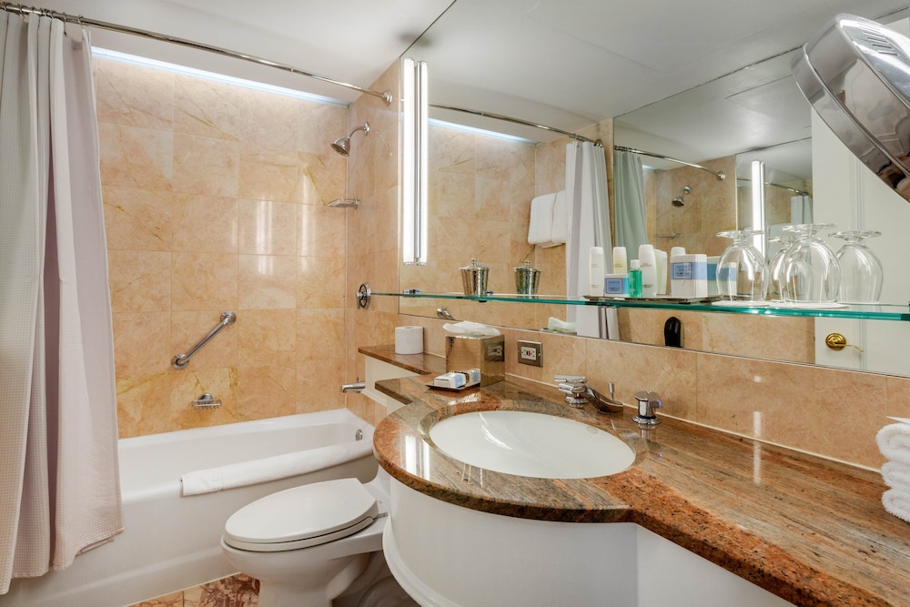 Omni Berkshire Place - photo 96