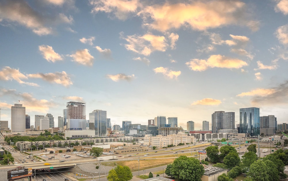 TownePlace Suites by Marriott Nashville Midtown - photo 22