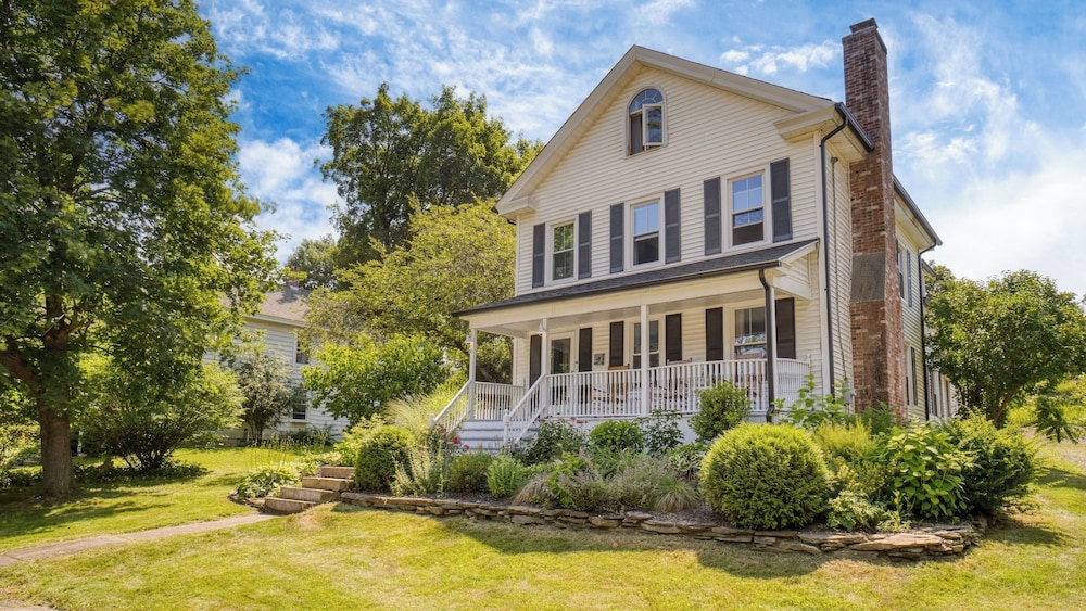 Cordelia By Avantstay Amazing Backyard 10mins From Stockbridge — Lee
