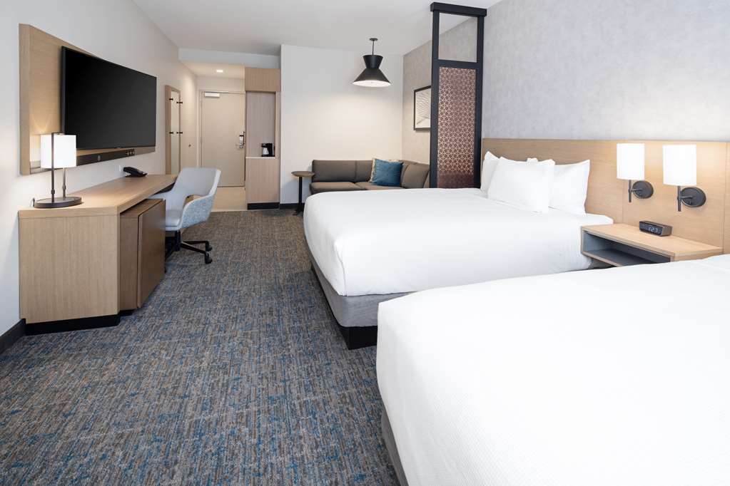 Hyatt Place Bakersfield - photo 20