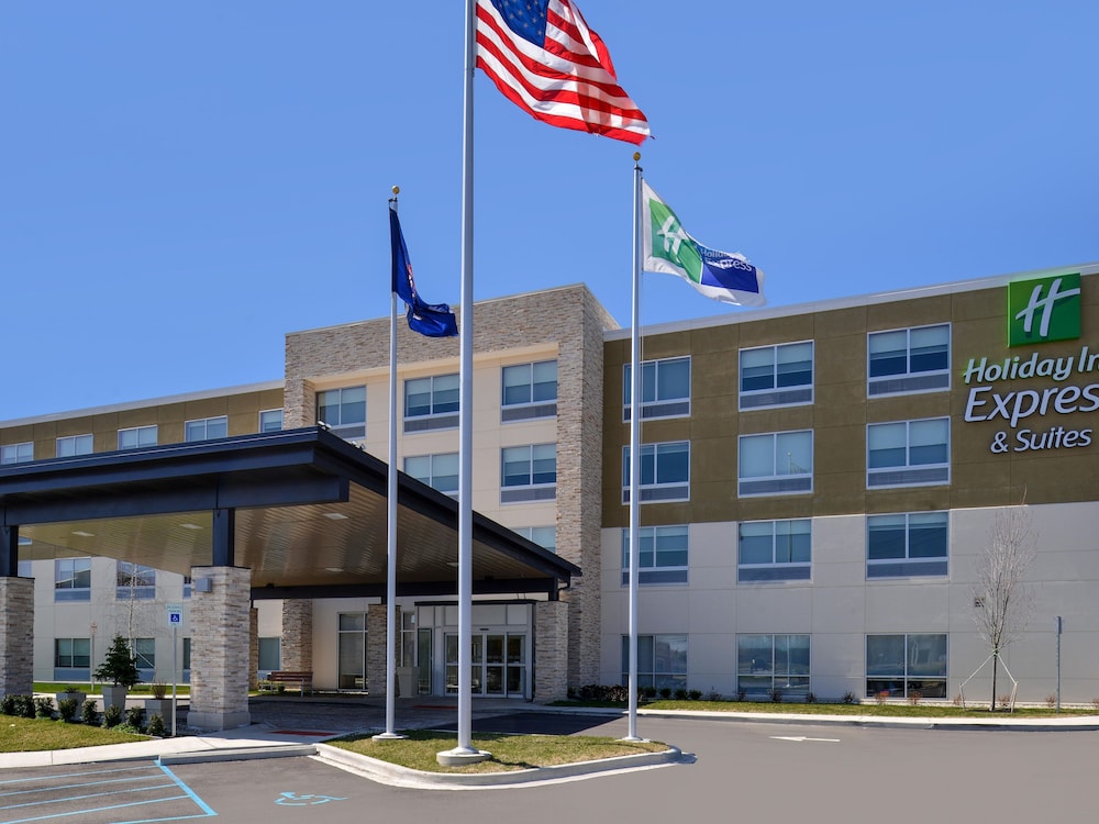 Holiday Inn Express & Suites Brighton South US 23 by IHG in Brighton, United States
