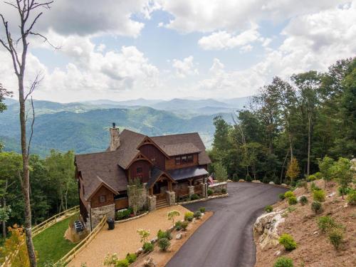 Majestic View Hideaway at Eagles Nest — hotel in Banner Elk