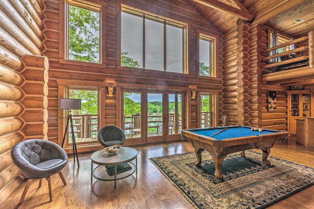 Private Dock and Slip Lake Hamilton Hideaway — hotel in Royal City