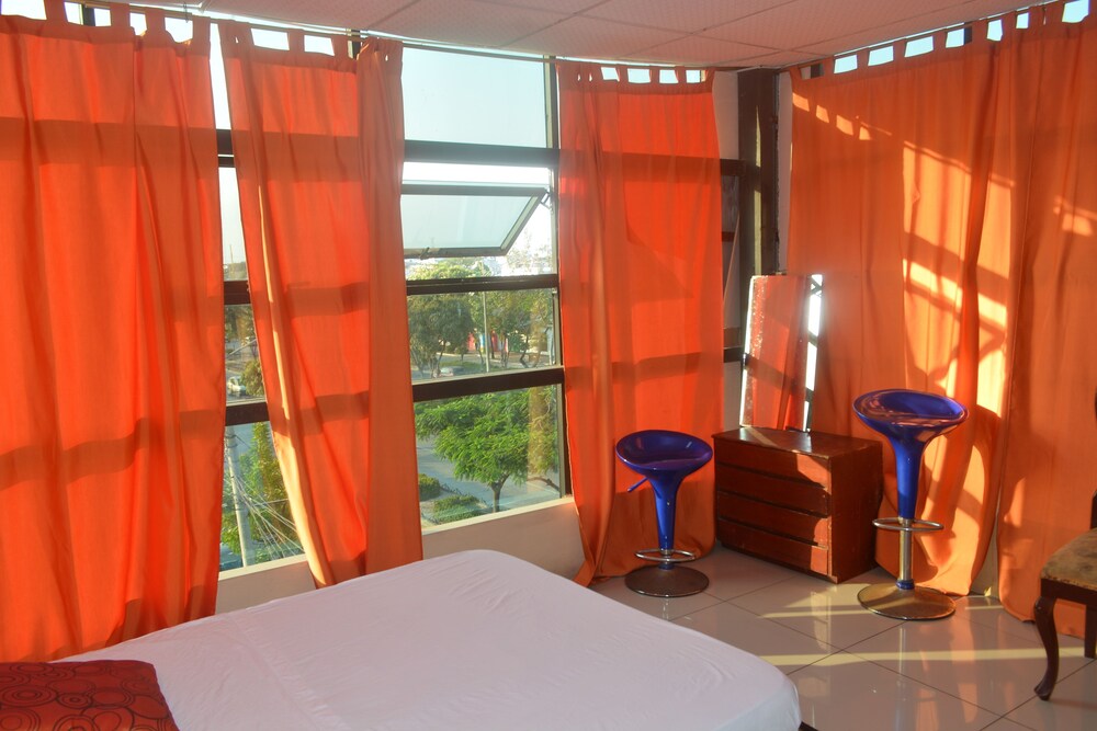 Ecuahogar - carbon neutral hotel in Guayaquil