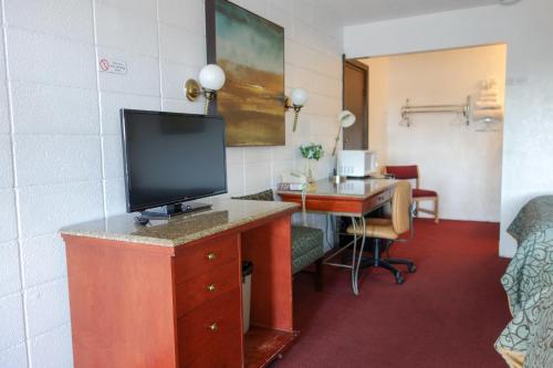 Cabana Inn - photo 7