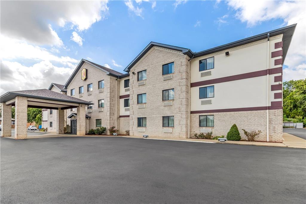 Super 8 by Wyndham Uniontown PA - photo 8
