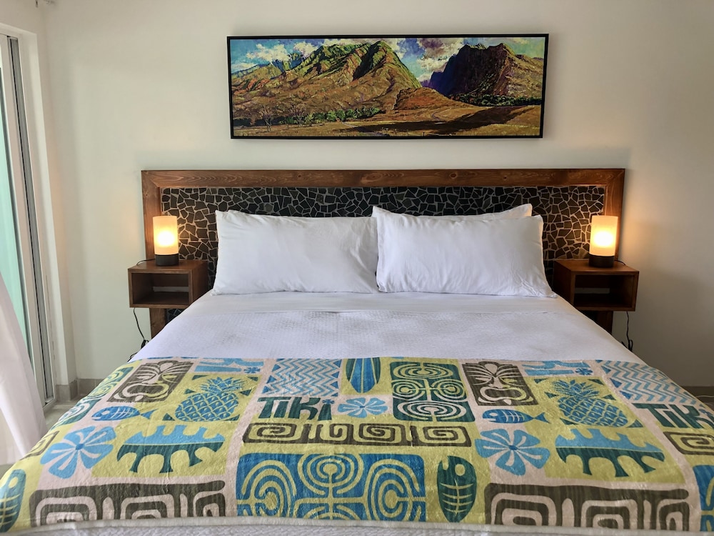 Kona Tiki Hotel - photo 11
