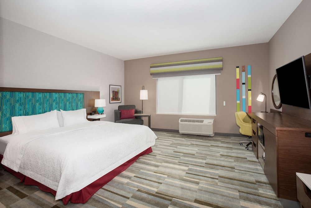 Hampton Inn & Suites Watsonville - photo 17