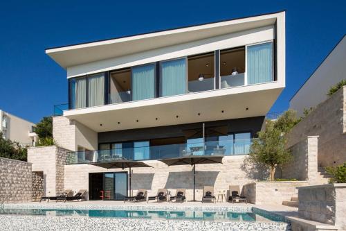 Heavenly Dubrovnik Villa 5 Bedrooms Villa Orasac Waterfront 1 Magnificent