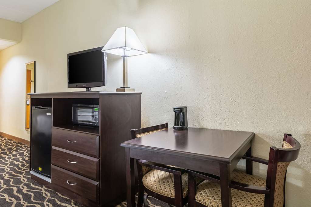 Quality Inn & Suites Southport - photo 17