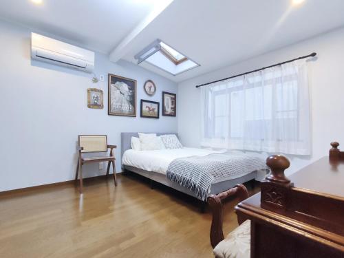 近池袋 3层别墅 全新装修 车站7分钟 4室1厅1浴室1卫生间 设施齐全 最大8人Easy Access to Shinjuku Ikebukuro 4 rooms 1dining room 1 bathrooms 1toilets Max 8P 7mins to St a in Tokyo, Japan