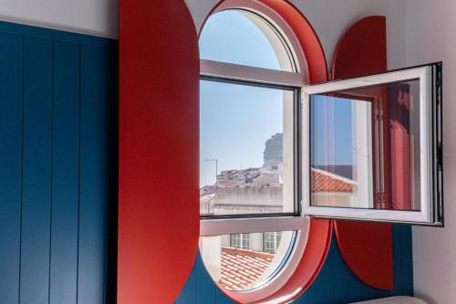 Feel Nazaré Boat House — 4-Star Luxury Hotel in Nazare, Portugal
