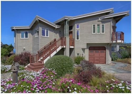 Bristol By the Sea Spring Special in Cambria, United States