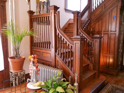 Shadowcrest - photo 5