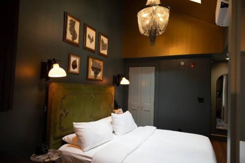 The Gas Lamp Hotel 1BR Tesla - photo 16