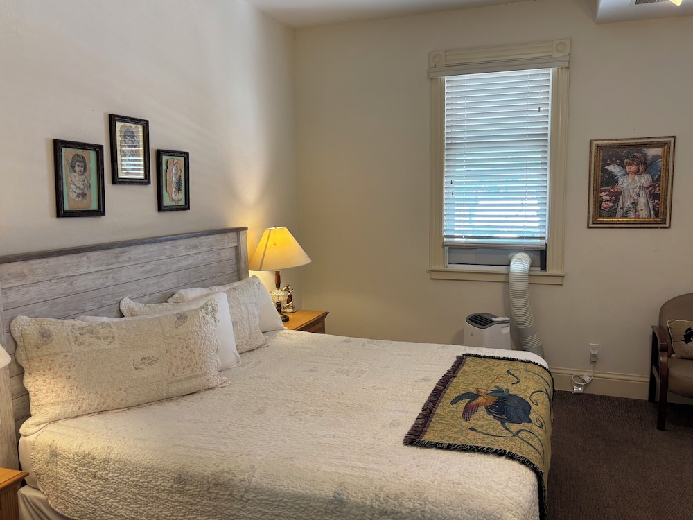 Hermann Crown Suites - photo 108