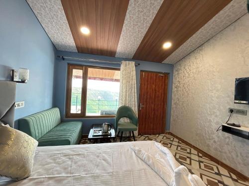HillTop Den — Naini Tal — photo 2