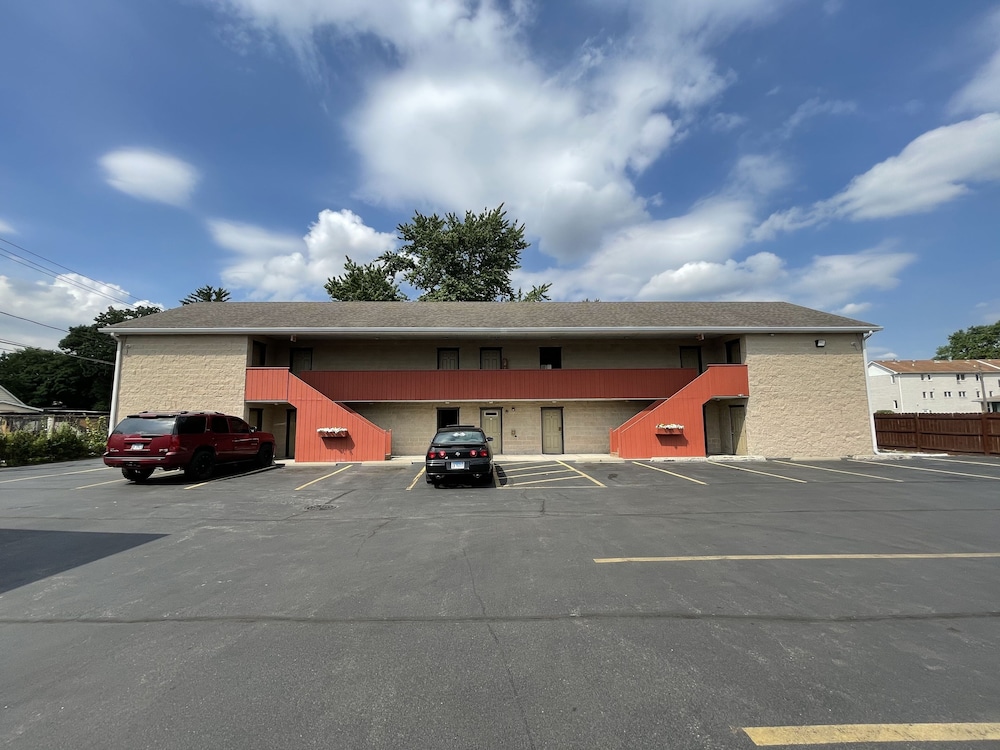 Vibe Inn Whirlpool Suites - photo 30