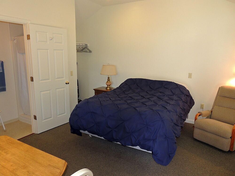 West Winds Motel & Cottages - photo 10