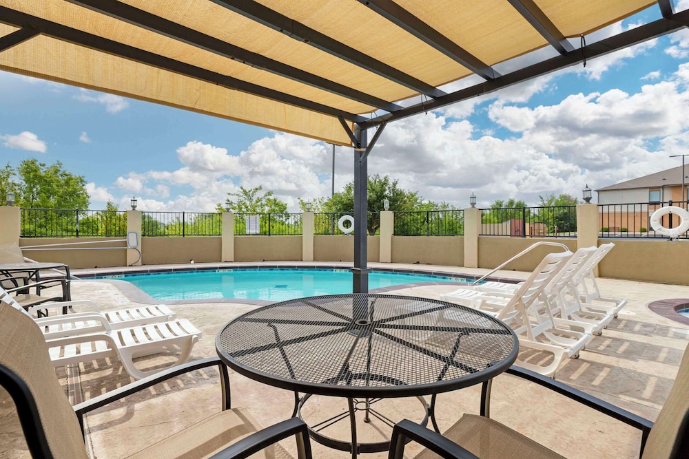 Comfort Inn & Suites Glenpool - photo 37
