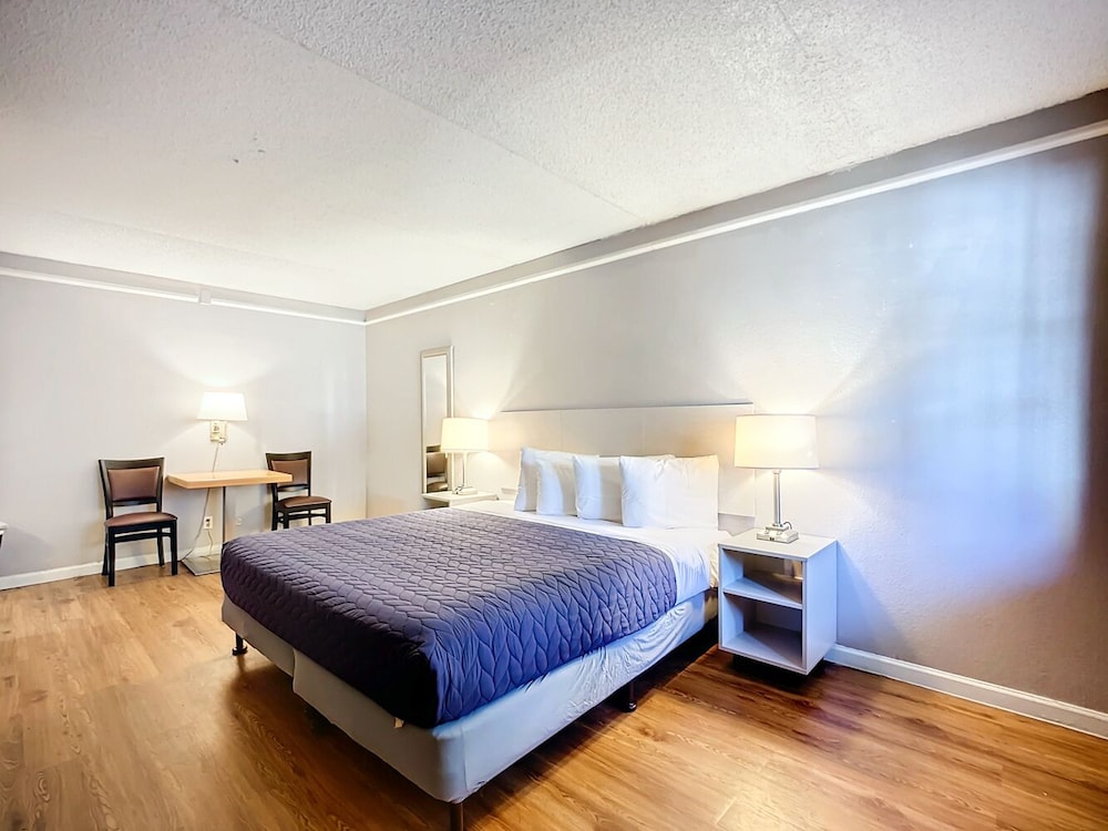 Stayable Suites Jacksonville - photo 28
