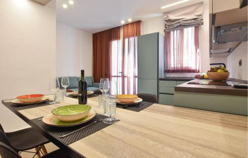 Stunning Apartment In Trappeto With Wifi — 4-Star Luxury Hotel in Trappeto, Italy