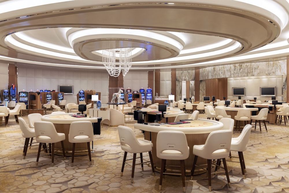Las Vegas Hilton at Resorts World - photo 42