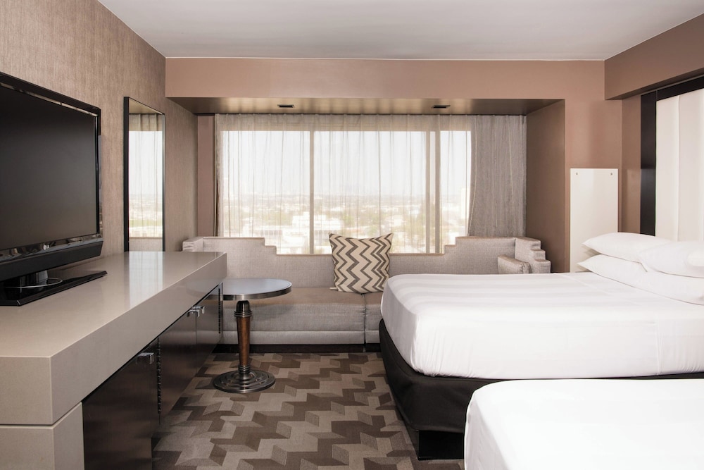 Beverly Hills Marriott - photo 19