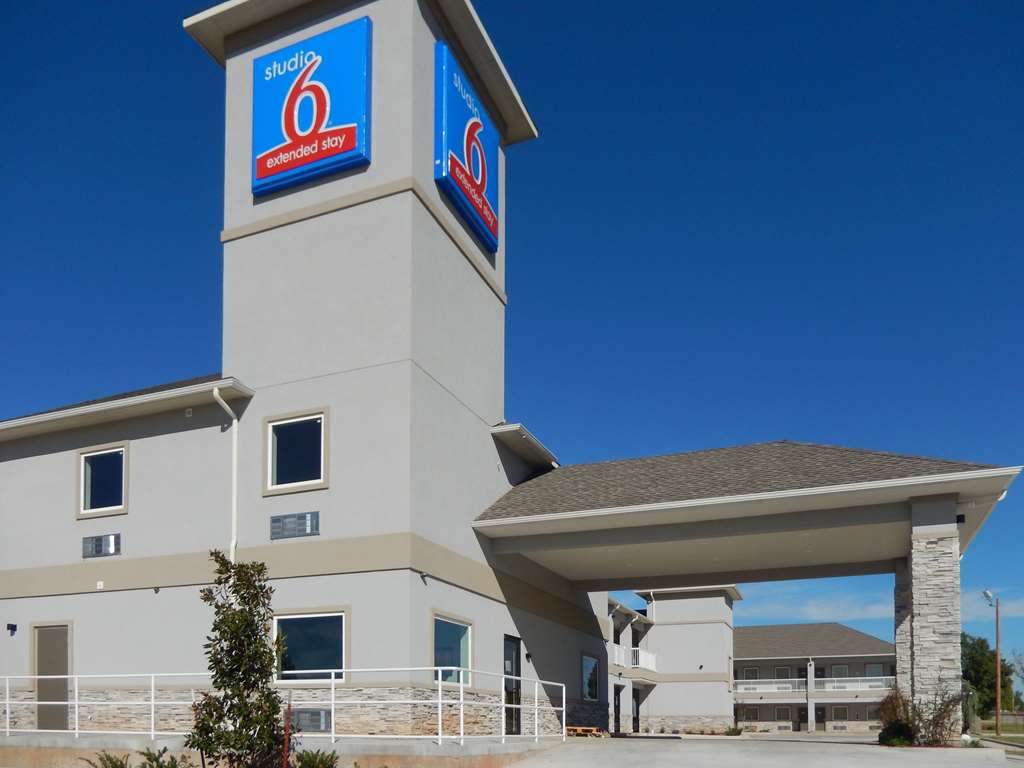 Studio 6 Yukon OK - photo 2