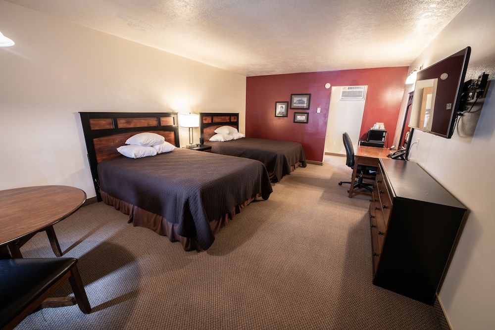 Clover Creek Inn - photo 6