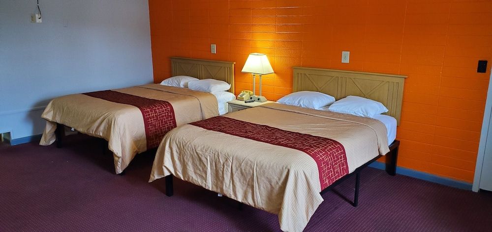 Blue Haven Motel I 75 North Exit 128&129 - photo 2