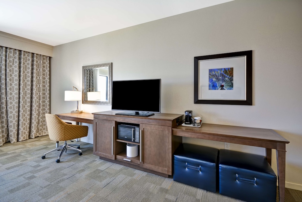 Hampton Inn & Suites Dallas Plano East - photo 12