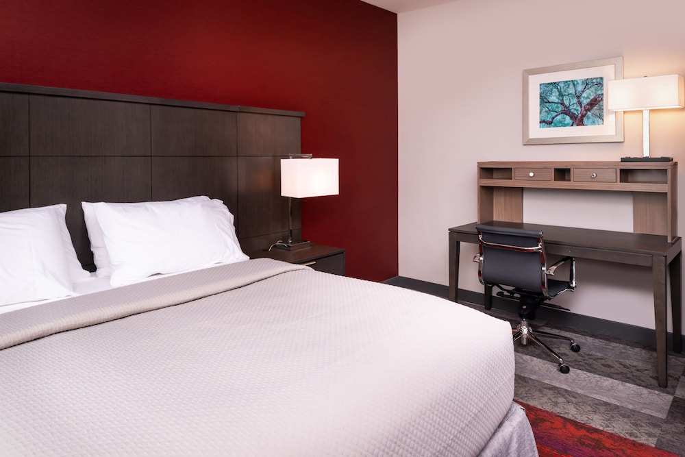 Staybridge Suites Lake Charles by IHG - photo 18