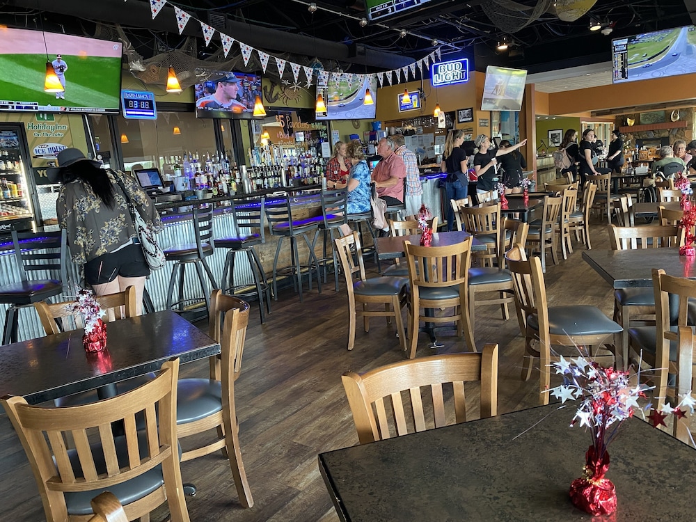 Holiday Inn Detroit Lakes by IHG - photo 36