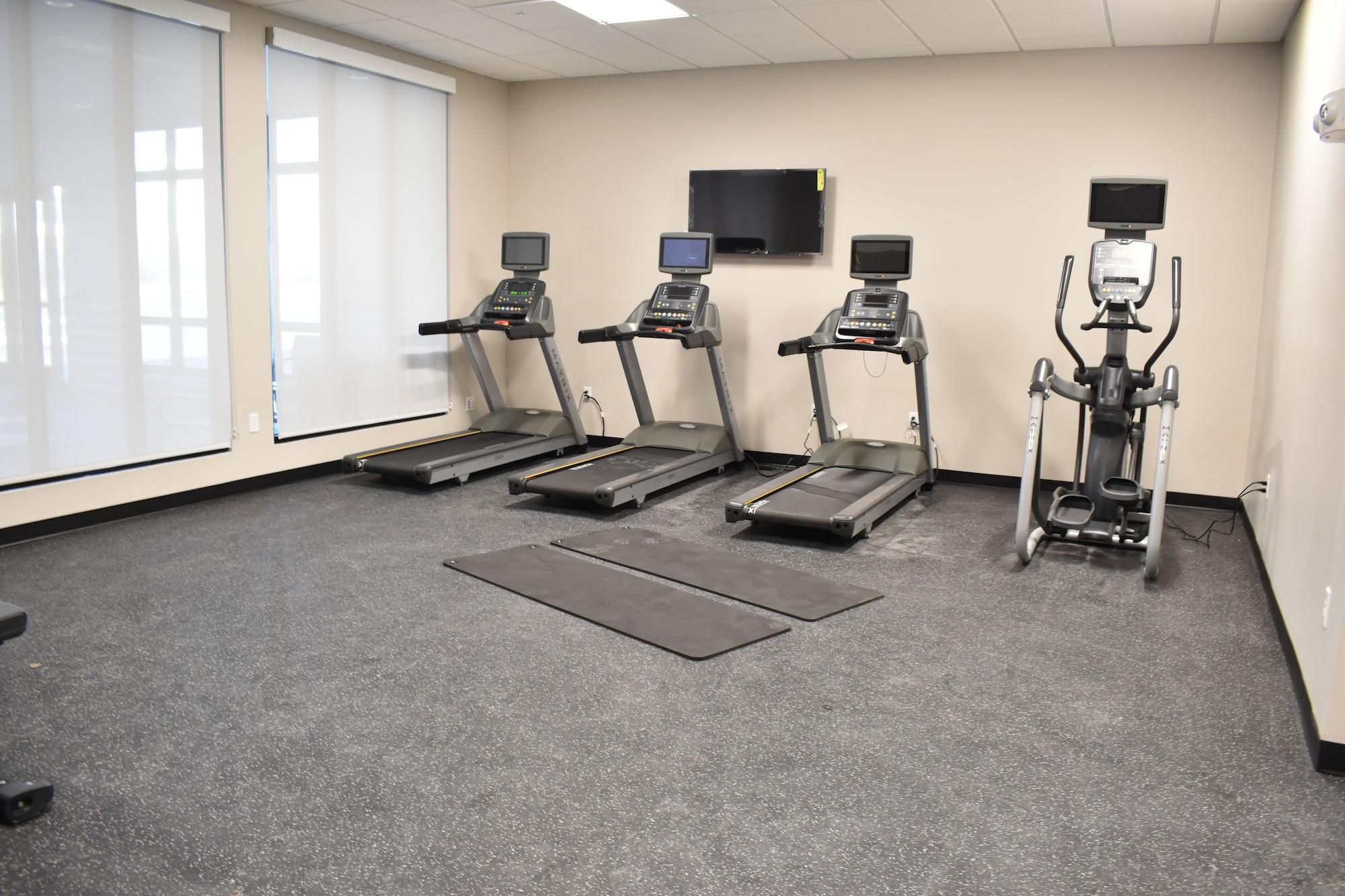 Holiday Inn Kansas City Northeast by IHG - photo 20