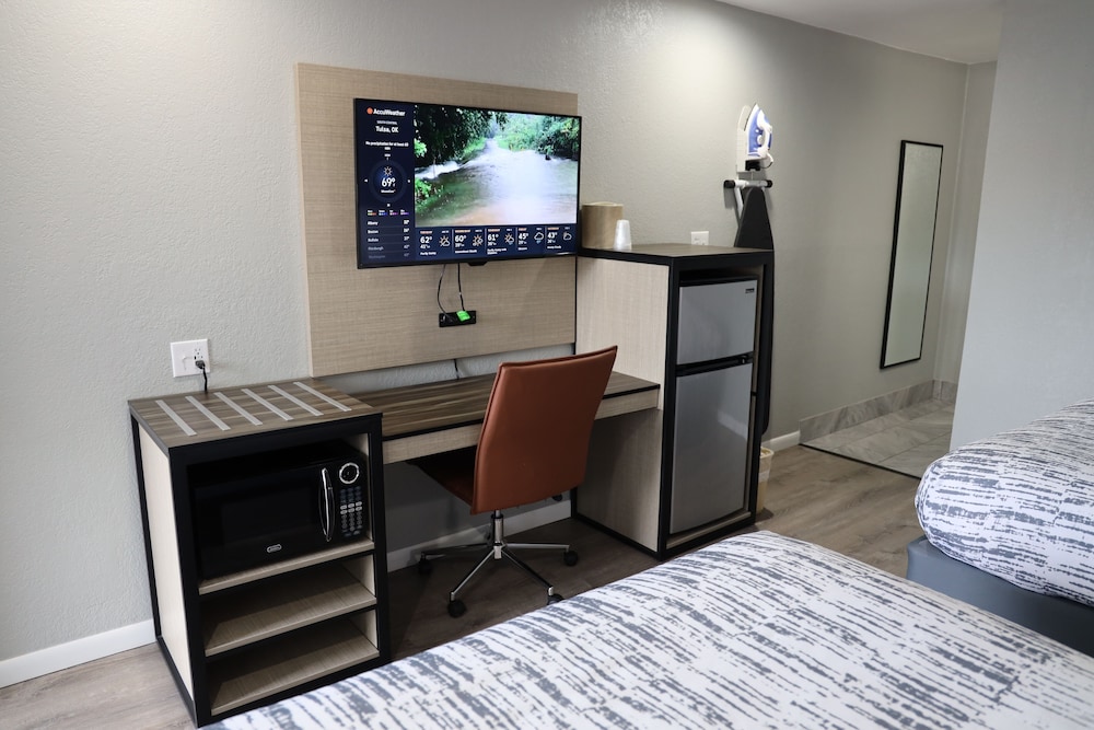 Copper Manor Motel - photo 17