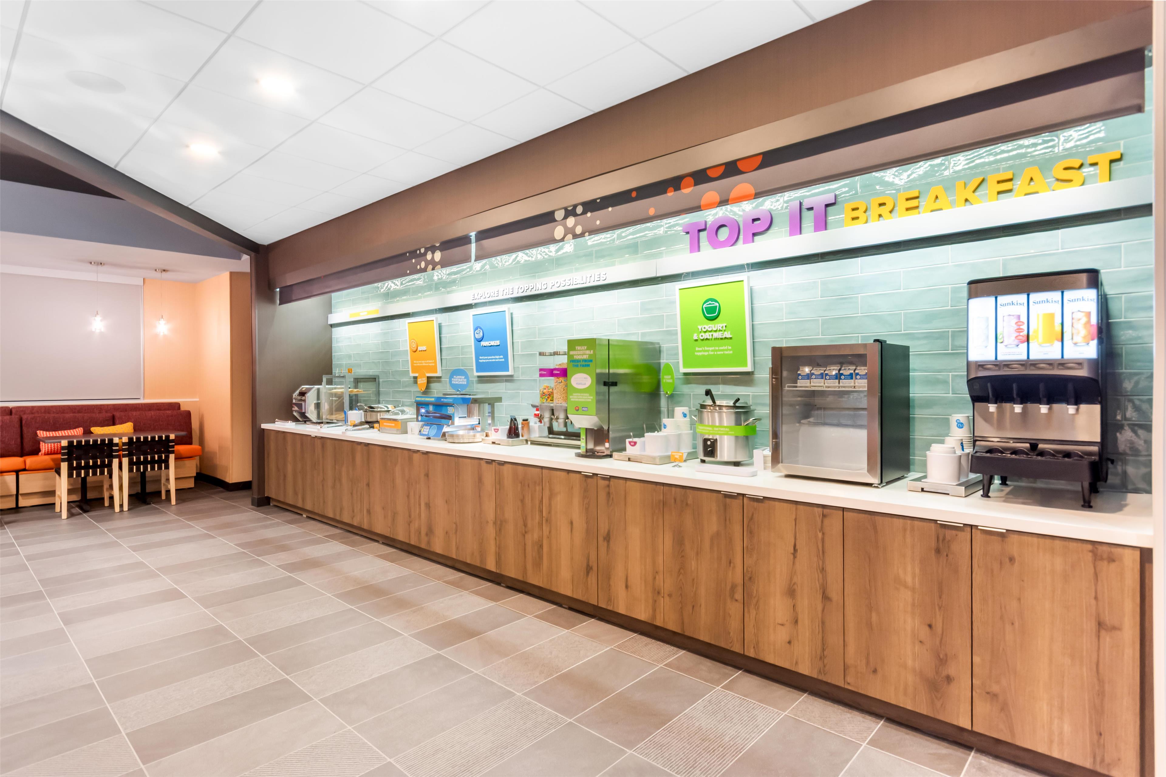 Tru by Hilton Pensacola I 10 North Davis Highway - photo 14