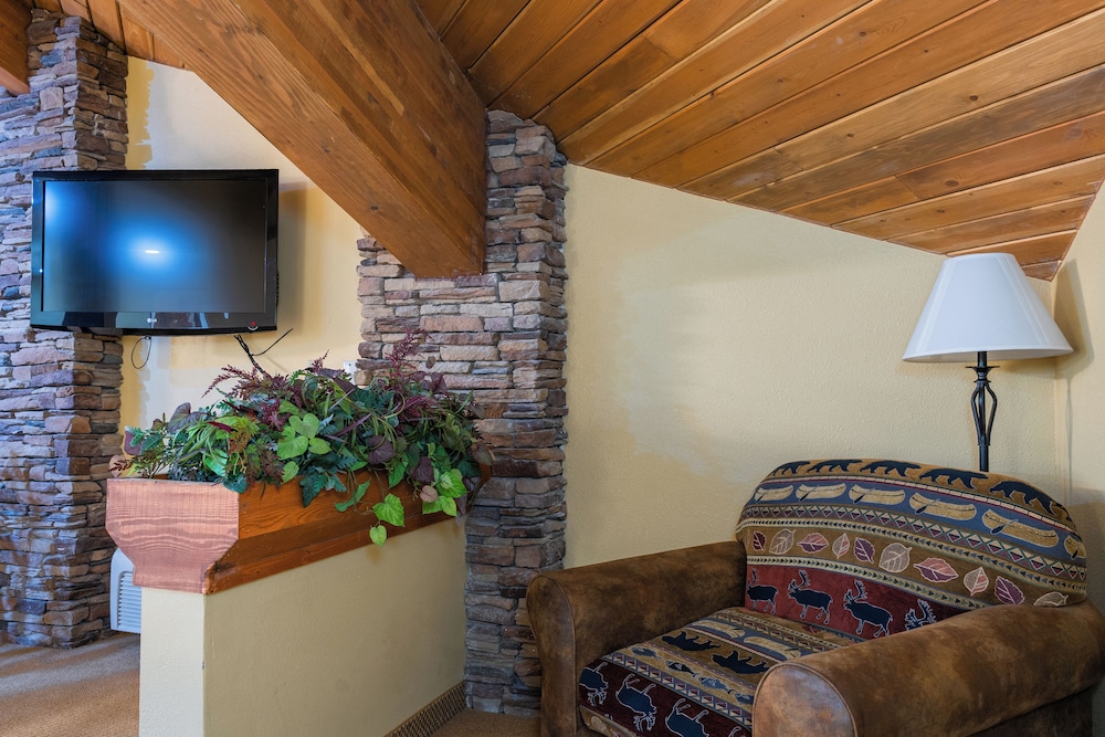 Baymont by Wyndham Pinedale - photo 67