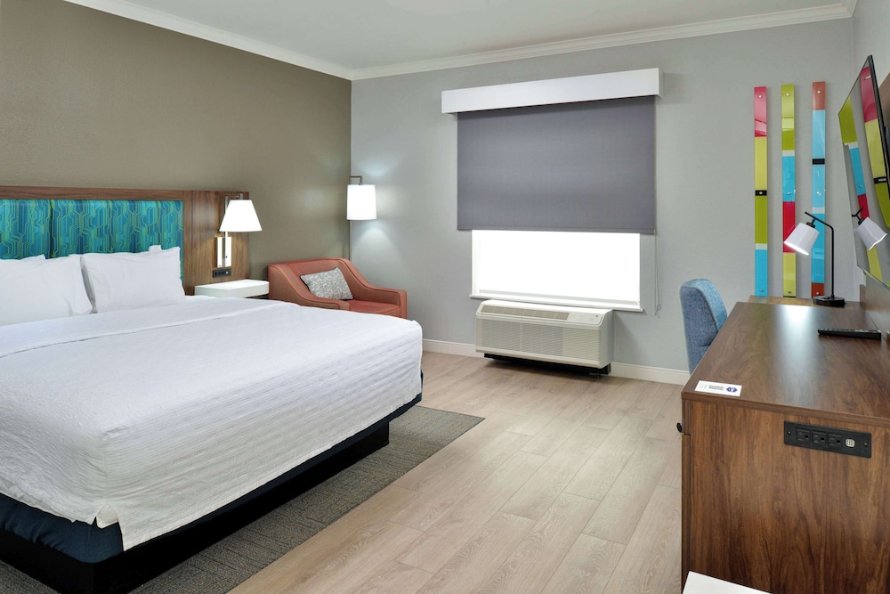 Hampton Inn & Suites Greenville - photo 20