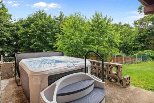 6Bdrm With Hot Tub Mt. Wash — 4-Star Luxury Hotel in Pittsburgh, United States