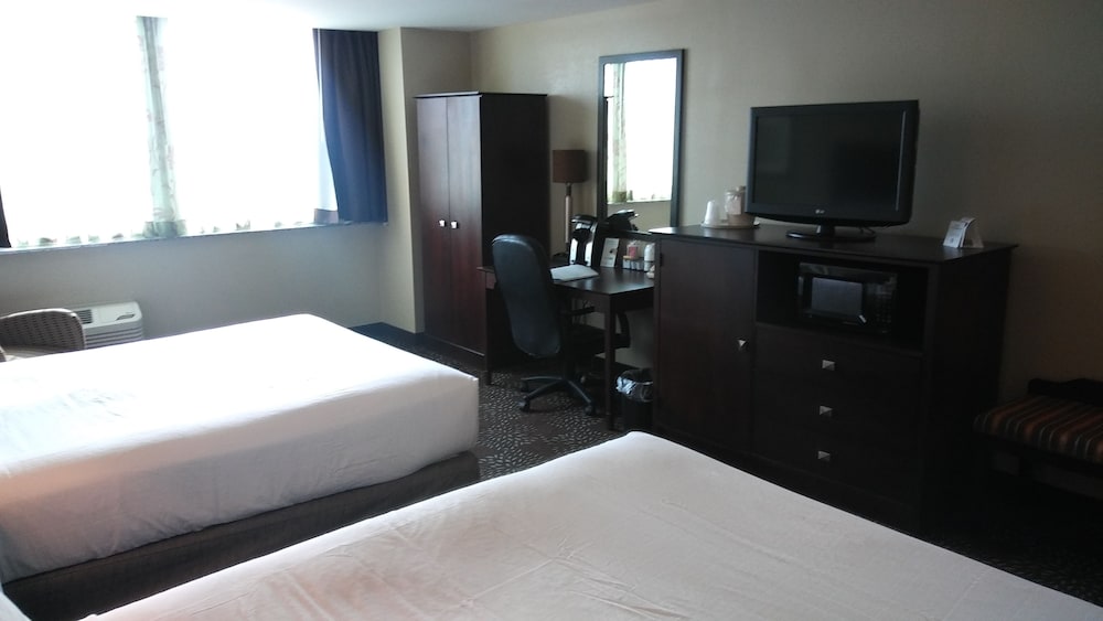 Holiday Inn Express & Suites Pittsburgh West Greentree by IHG - photo 26