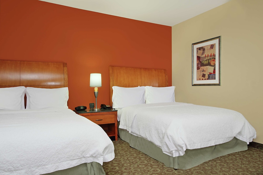 Hampton Inn & Suites Buffalo - photo 17
