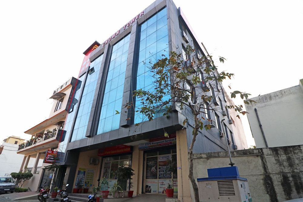 Hotel Crown Tower By OYO — hotel near Pantnagar Airport