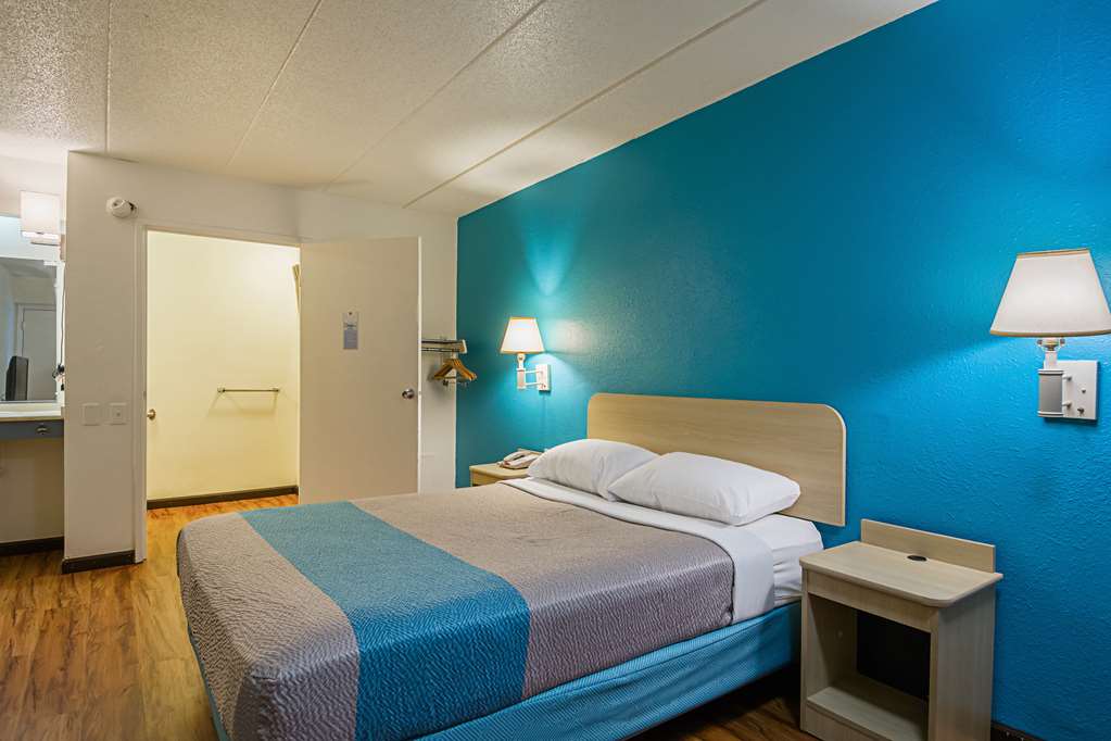 Motel 6 Knoxville TN North - photo 10