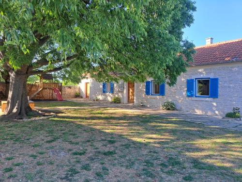 The Old Stone House Dida Jure — 4-Star Luxury Hotel in Pridraga, Croatia