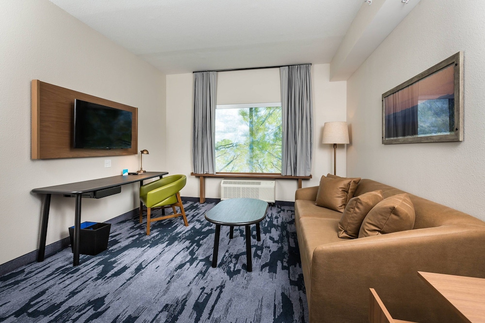 Fairfield Inn & Suites by Marriott Crestview - photo 14