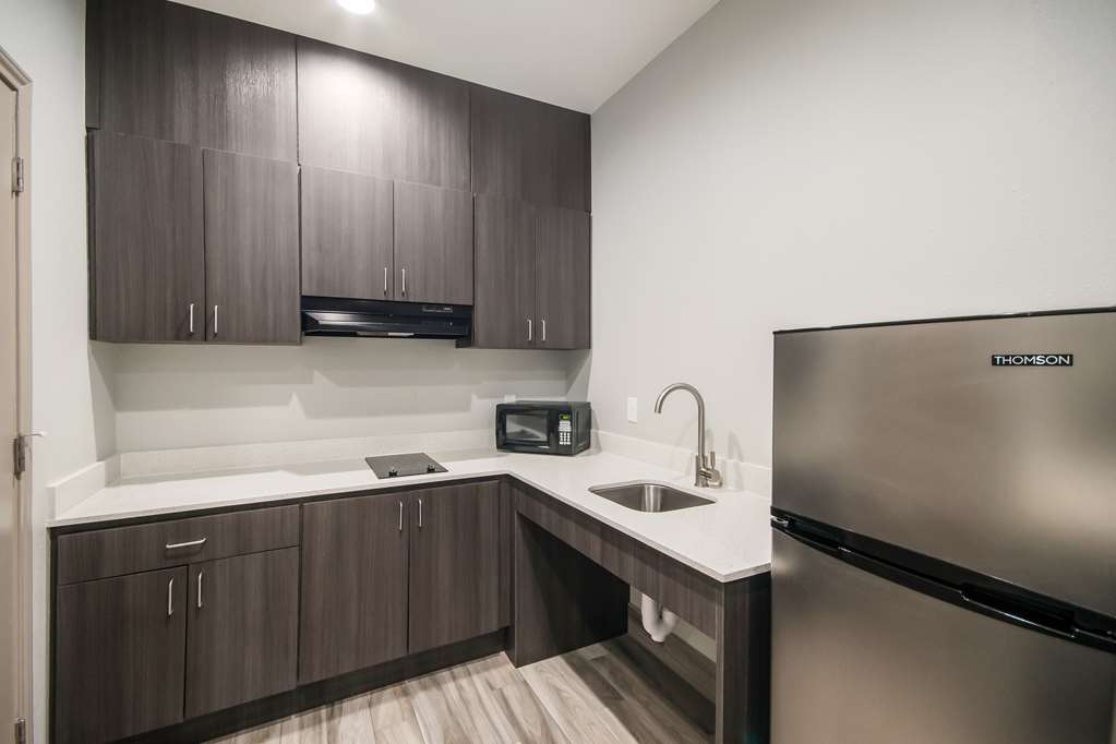 Americas Best Value Inn & Suites NE Houston Downtown I 610 - photo 19