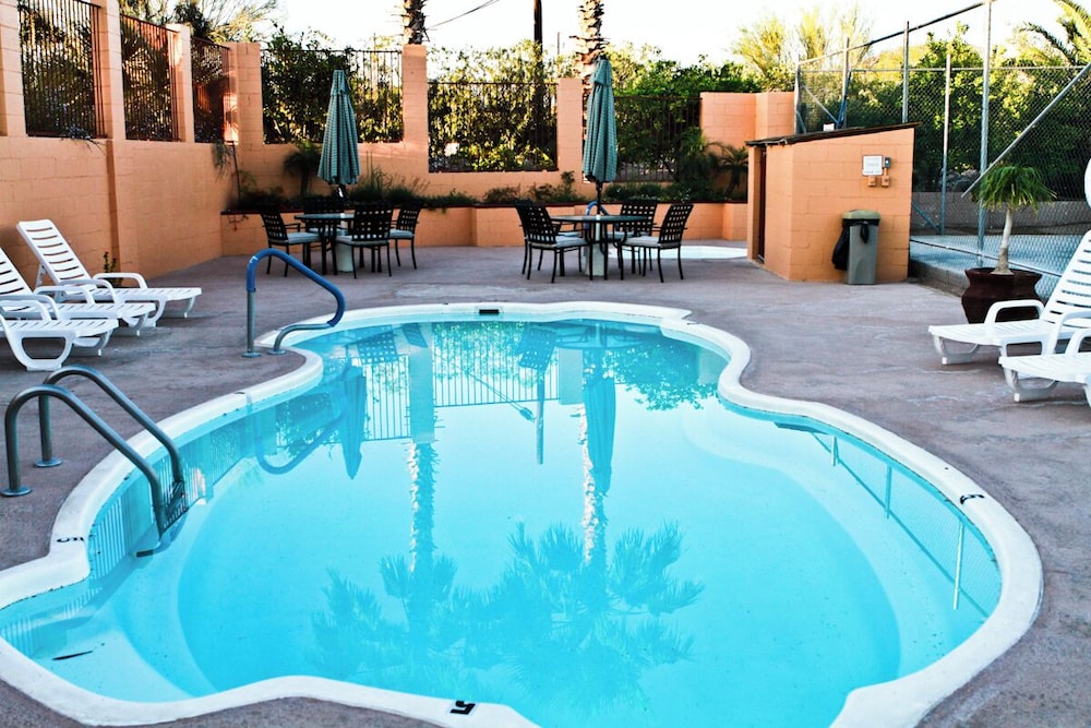 La Siesta Motel & RV Resort - photo 15