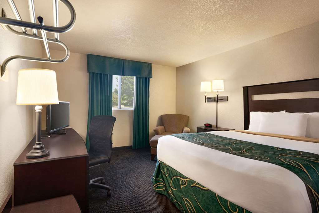 Travelodge by Wyndham Jefferson City - photo 9