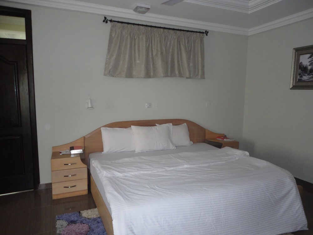 Tenack Beach Resort & Hotel — Axim — photo 4